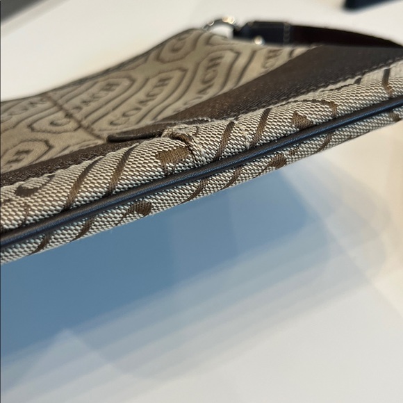 NWOT Coach Tan and Brown crossbody bag - Picture 6 of 13